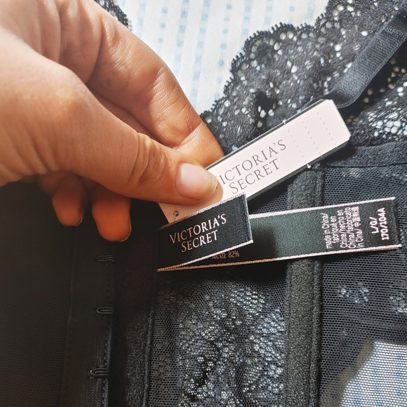Victoria's secret black floral embroidered corset - Picture 4 of 5